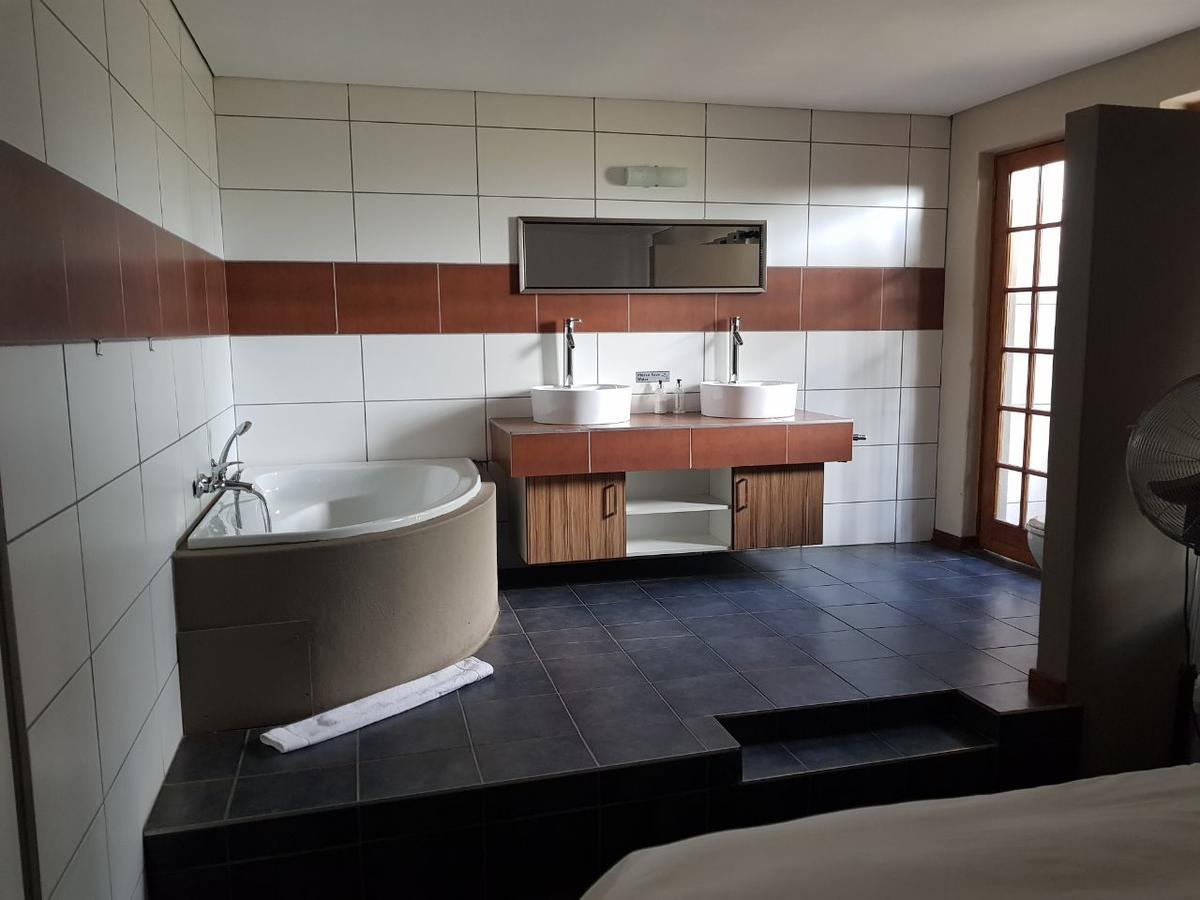 Rhulani Kruger Villa Marloth Park Esterno foto