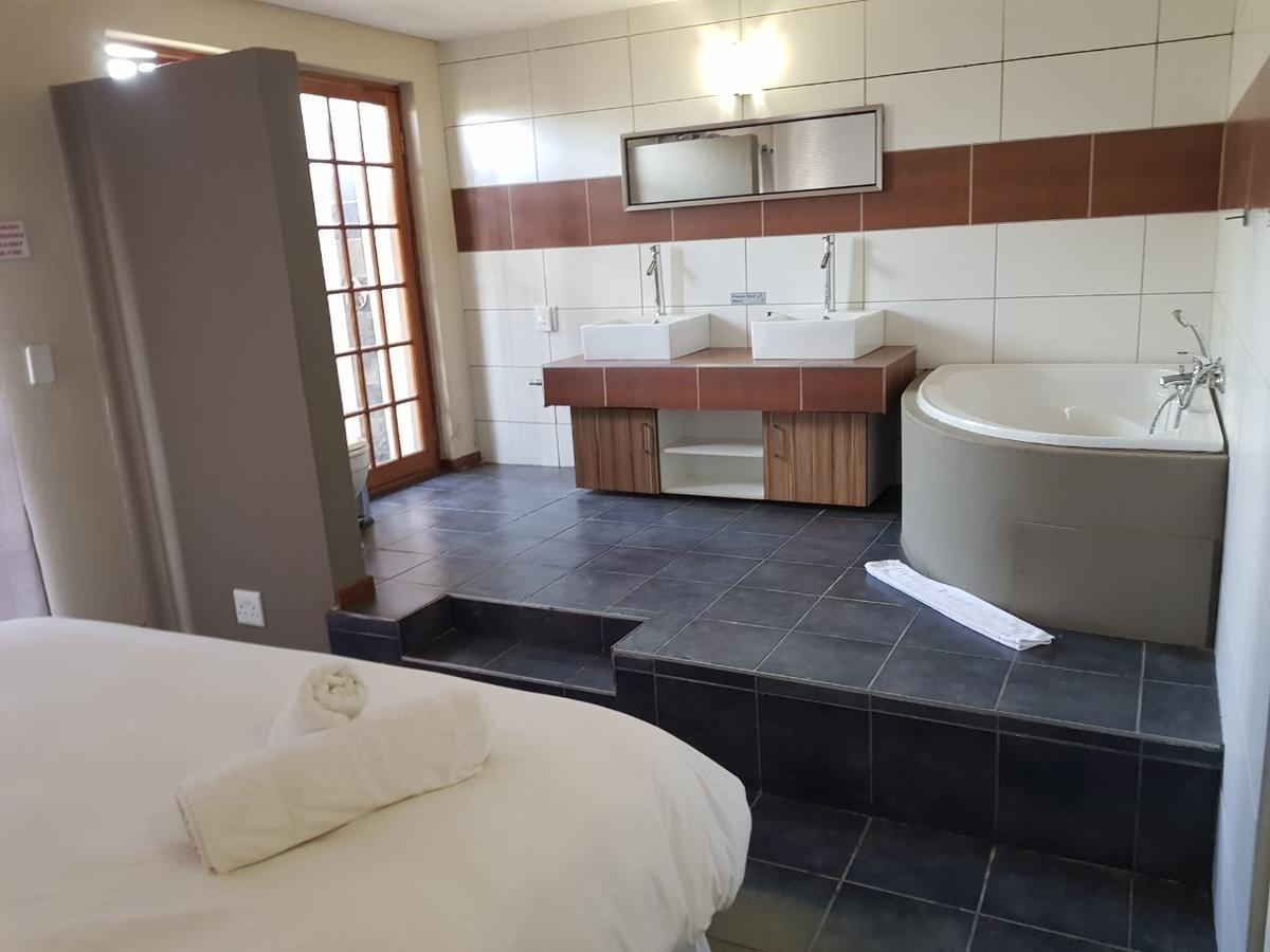Rhulani Kruger Villa Marloth Park Esterno foto